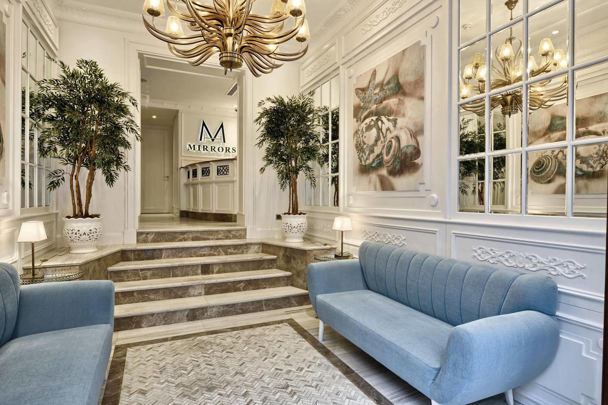 Mirrors Hotel Istambul