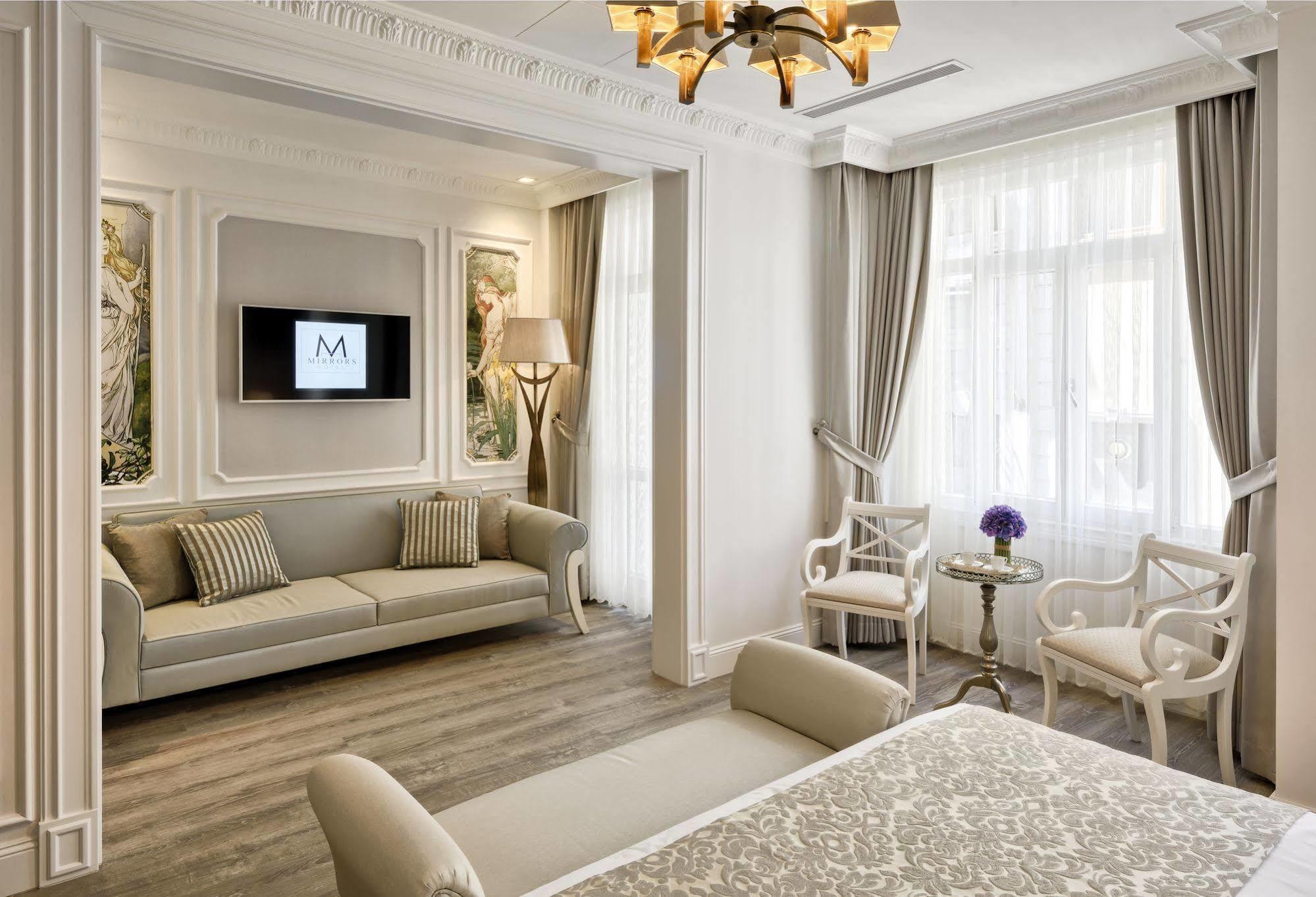 Hotel Mirrors Istambul
